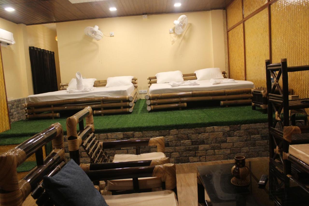 Hotel Tusker Tea County à Chālsa Extérieur photo